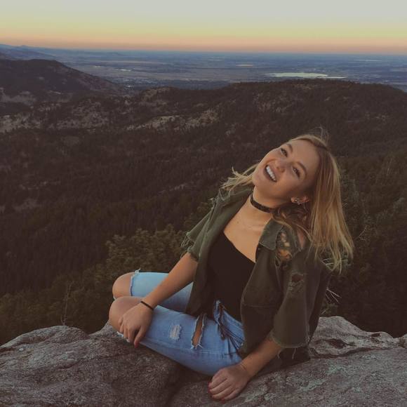 Meet your Posher, Golda - Picture 1 of 1